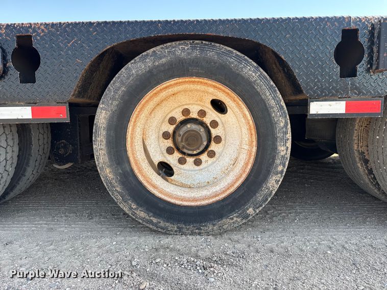image for item GP9661 2013 Load King 604/6-LR-OF-SFF flatbed trailer
