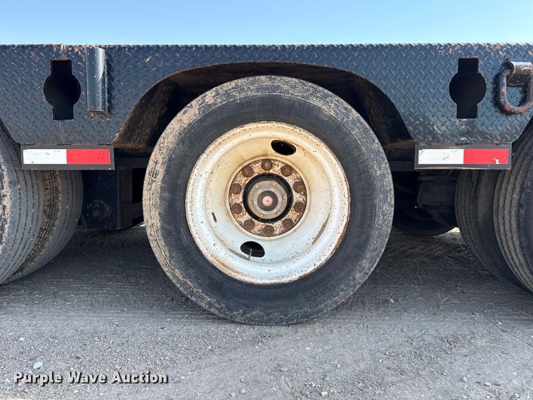 image for item GP9661 2013 Load King 604/6-LR-OF-SFF flatbed trailer