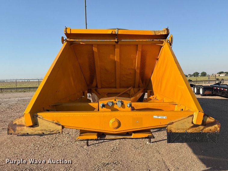 image for item GP9662 1991 Ranch Mfg bottom dump trailer