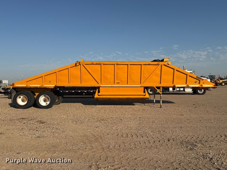 image for item GP9662 1991 Ranch Mfg bottom dump trailer