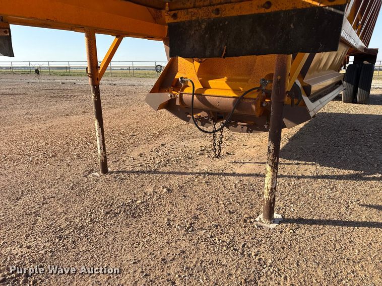 image for item GP9662 1991 Ranch Mfg bottom dump trailer
