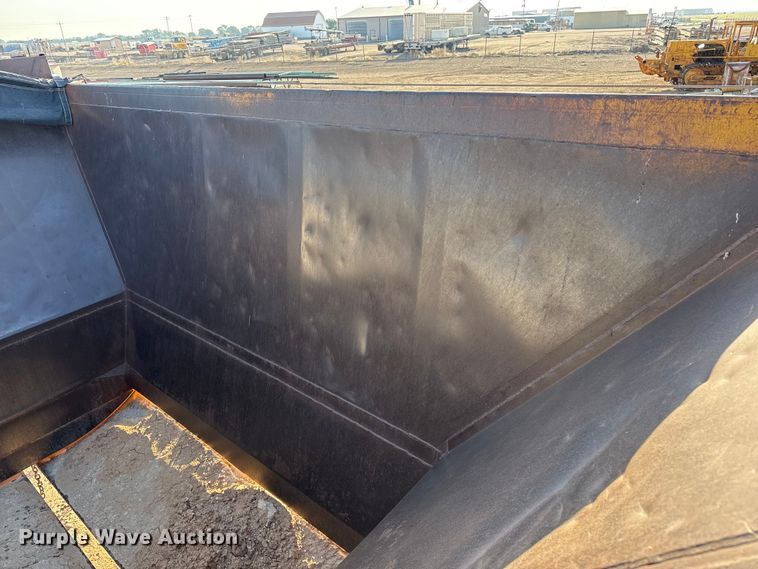 image for item GP9662 1991 Ranch Mfg bottom dump trailer
