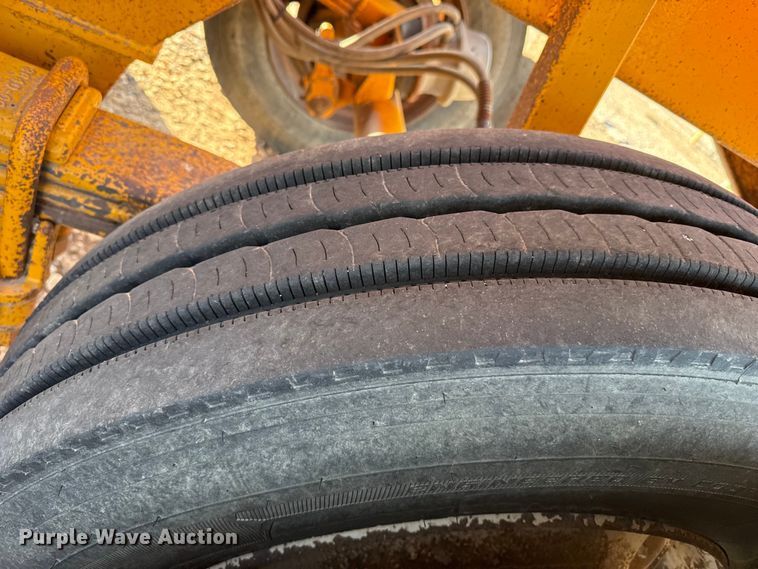 image for item GP9662 1991 Ranch Mfg bottom dump trailer