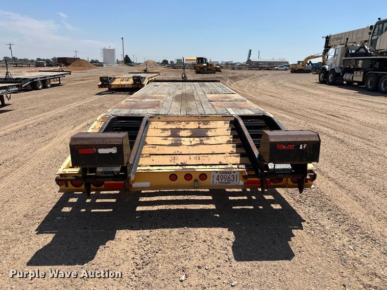 image for item GP9663 2007 Trail King Industries TK 40LP equipment trailer