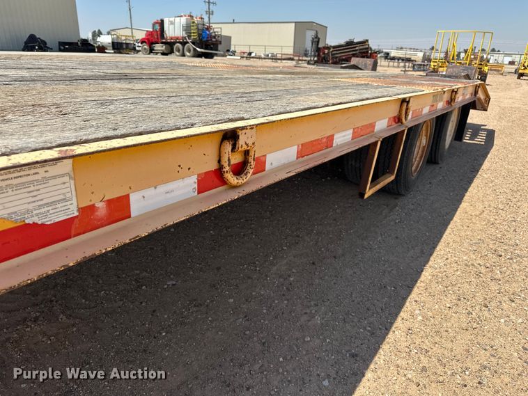 image for item GP9663 2007 Trail King Industries TK 40LP equipment trailer