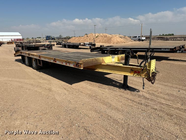image for item GP9664 2007 Trail King Industries TK40LP equipment trailer
