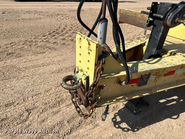 image for item GP9664 2007 Trail King Industries TK40LP equipment trailer