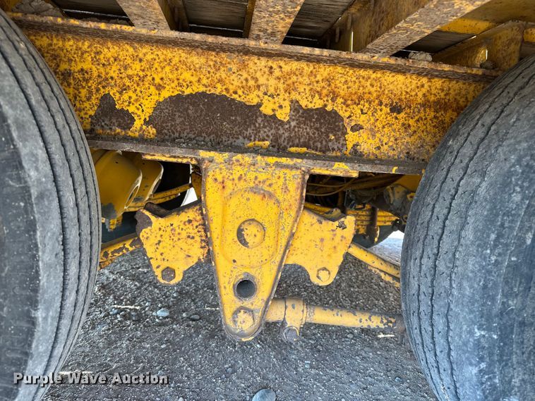 image for item GP9664 2007 Trail King Industries TK40LP equipment trailer