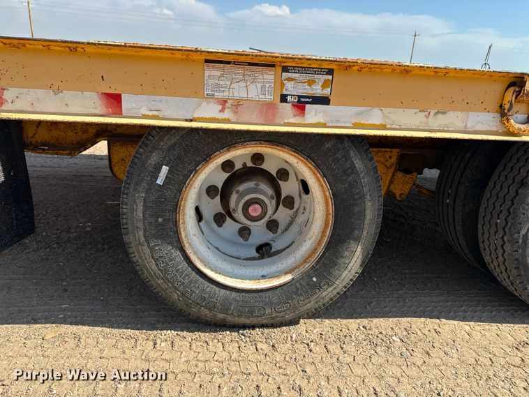 image for item GP9664 2007 Trail King Industries TK40LP equipment trailer