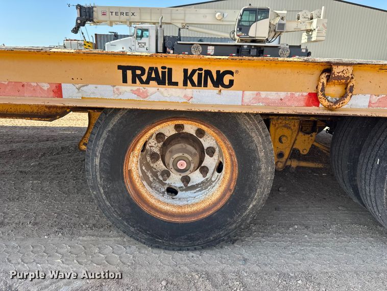 image for item GP9664 2007 Trail King Industries TK40LP equipment trailer