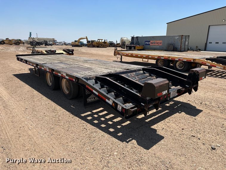 image for item GP9665 2006 Trail King Industries TK 40LP equipment trailer