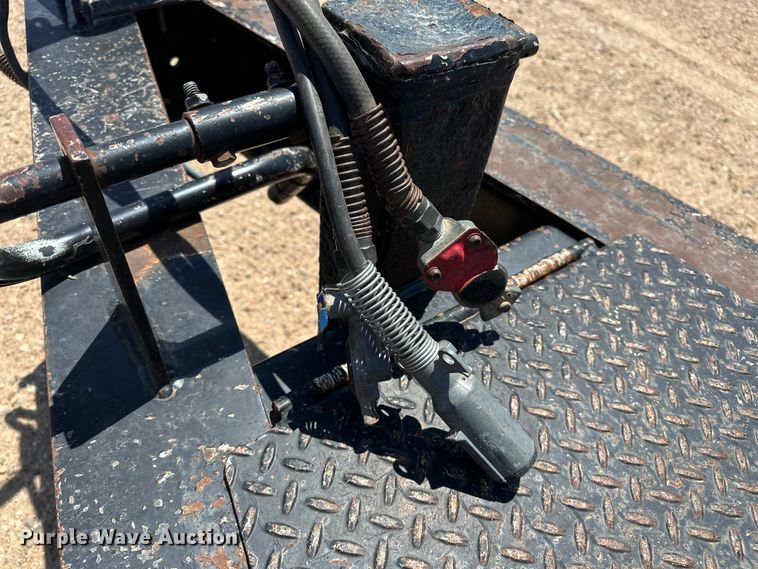 image for item GP9665 2006 Trail King Industries TK 40LP equipment trailer
