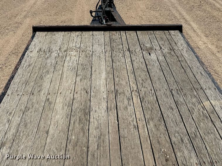 image for item GP9665 2006 Trail King Industries TK 40LP equipment trailer