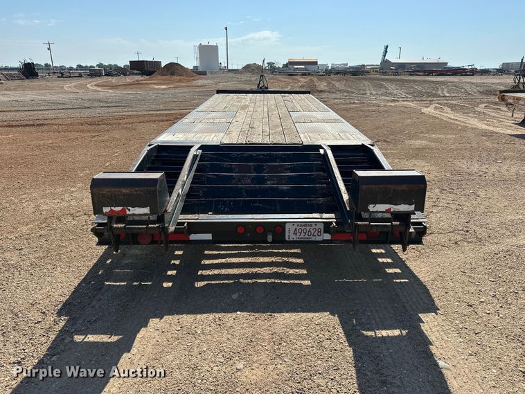 image for item GP9666 2006 Trail King Industries TK40LP equipment trailer