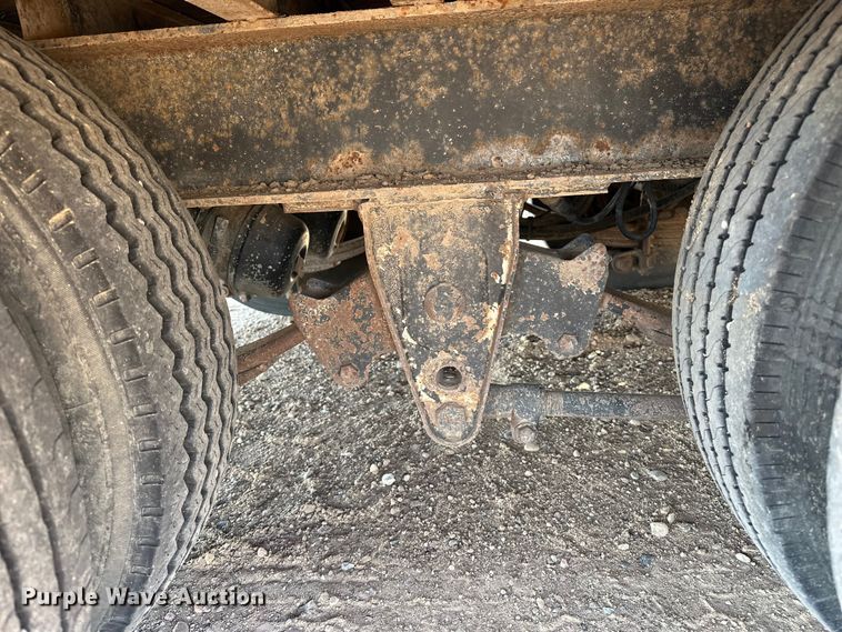 image for item GP9666 2006 Trail King Industries TK40LP equipment trailer