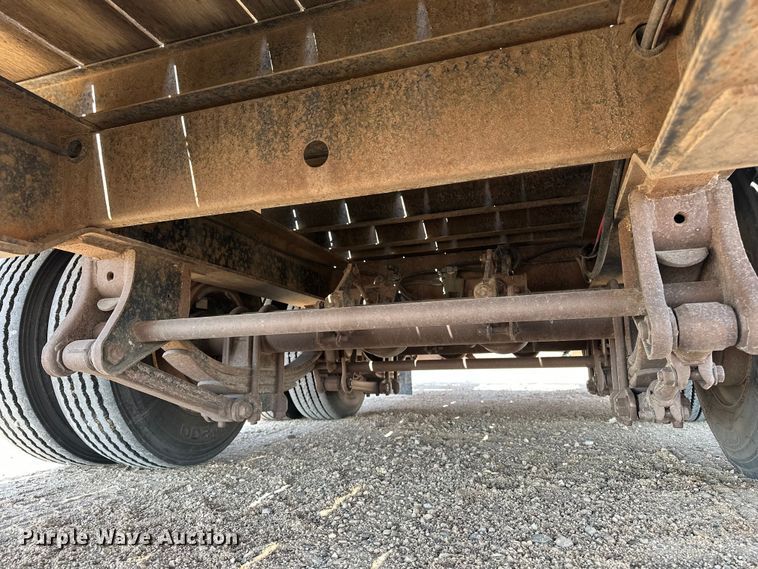 image for item GP9666 2006 Trail King Industries TK40LP equipment trailer