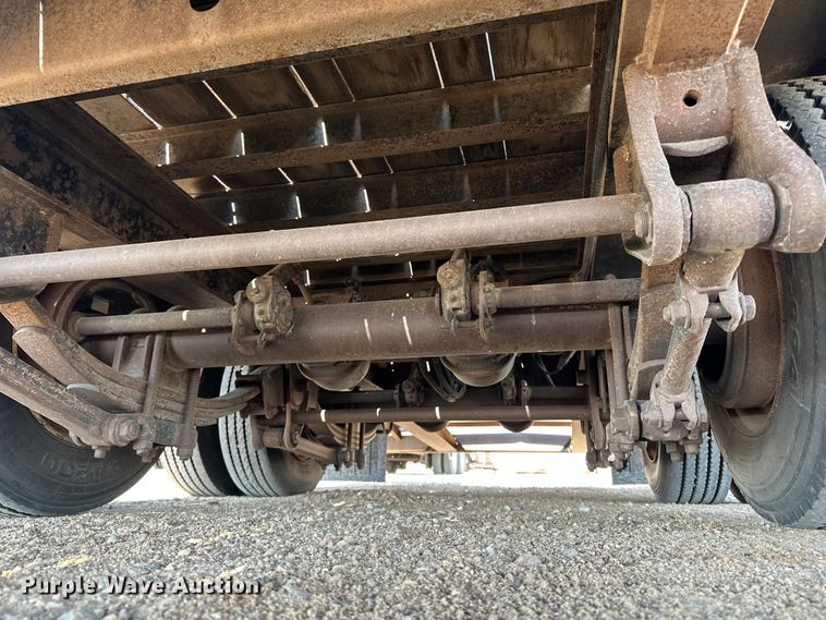 image for item GP9666 2006 Trail King Industries TK40LP equipment trailer