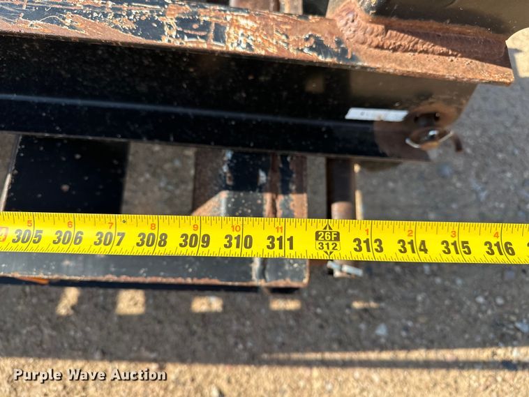 image for item GP9666 2006 Trail King Industries TK40LP equipment trailer