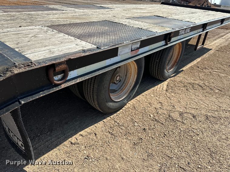 image for item GP9666 2006 Trail King Industries TK40LP equipment trailer