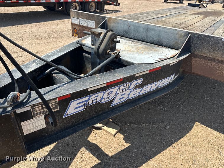 image for item GP9667 2009 Eager Beaver 20XPT equipment trailer