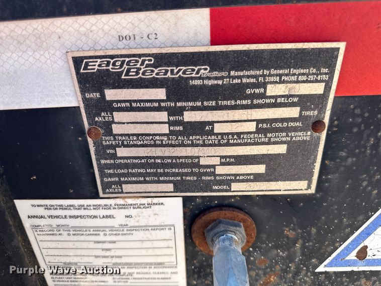 image for item GP9667 2009 Eager Beaver 20XPT equipment trailer