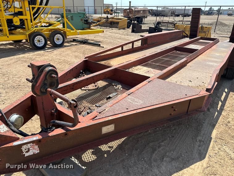 image for item GP9680 2000 Belshe equipment trailer