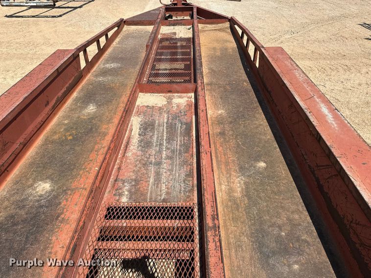 image for item GP9680 2000 Belshe equipment trailer