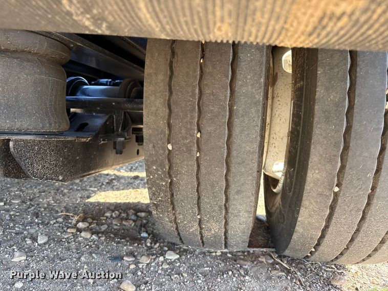image for item GP9685 2025 Doonan 532DBZFZZJEZJ tank hauler trailer