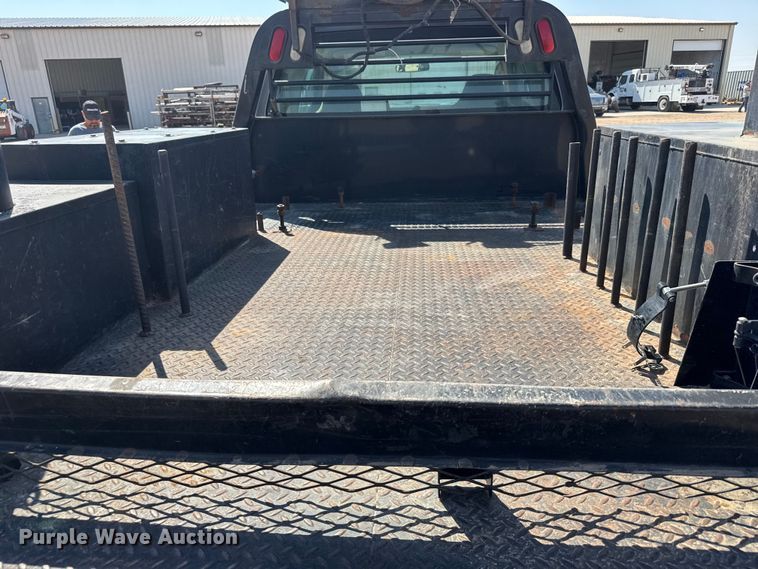 image for item GP9689 2008 Ford F550 Super Duty Ext. Cab flatbed truck