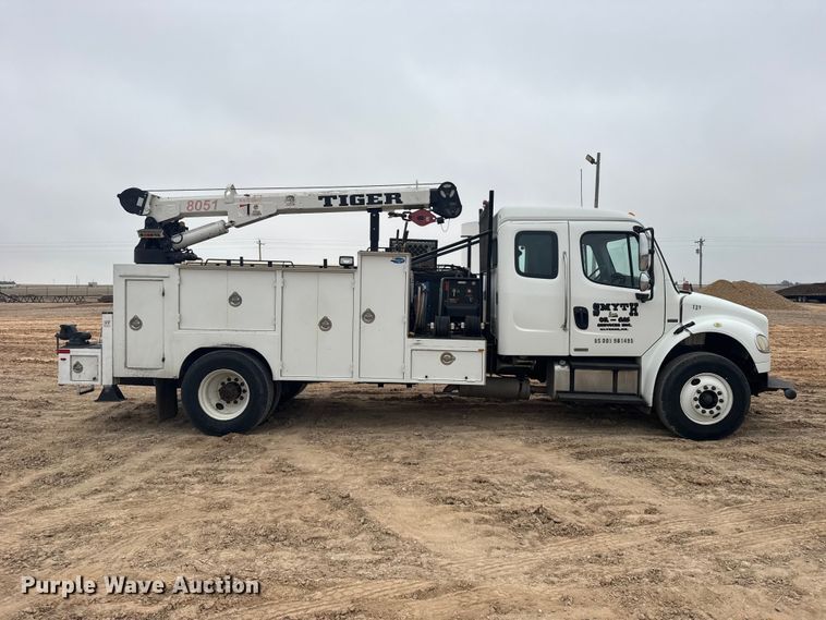 image for item GP9691 2005 Freightliner Business Class M2 utility / service truck