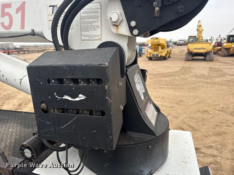 image for item GP9691 2005 Freightliner Business Class M2 utility / service truck