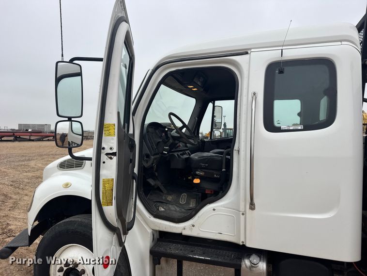 image for item GP9691 2005 Freightliner Business Class M2 utility / service truck