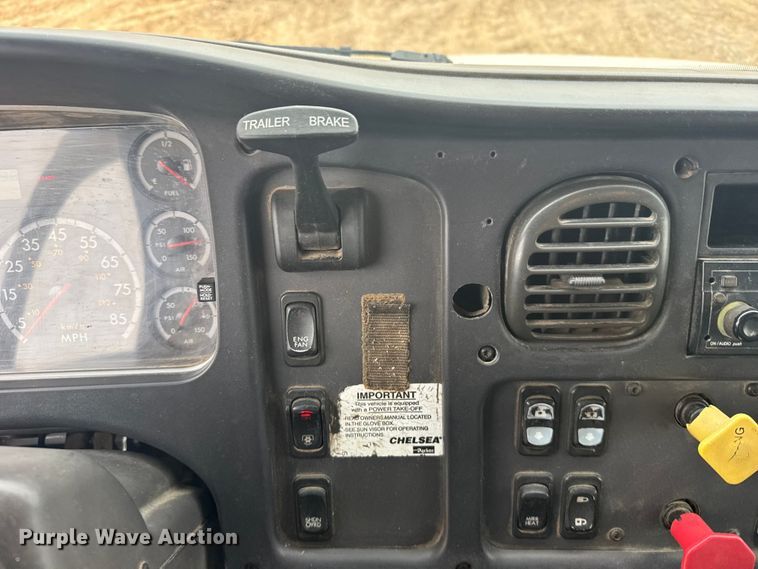 image for item GP9691 2005 Freightliner Business Class M2 utility / service truck