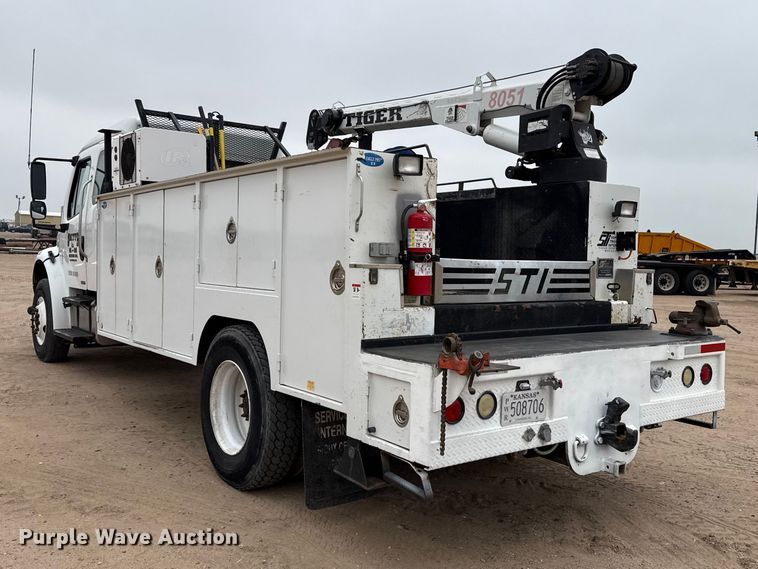 image for item GP9692 2005 Freightliner Business Class M2 utility / service truck