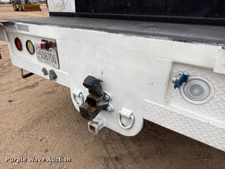 image for item GP9692 2005 Freightliner Business Class M2 utility / service truck