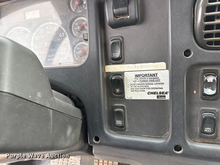 image for item GP9692 2005 Freightliner Business Class M2 utility / service truck