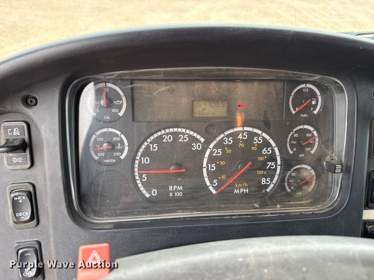 image for item GP9692 2005 Freightliner Business Class M2 utility / service truck