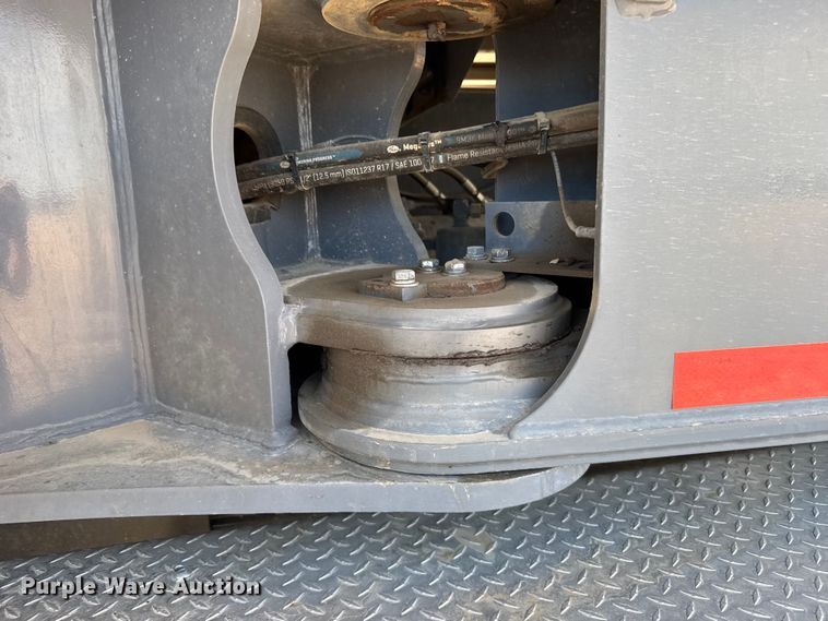 image for item GP9694 2016 Kenworth T800 crane truck