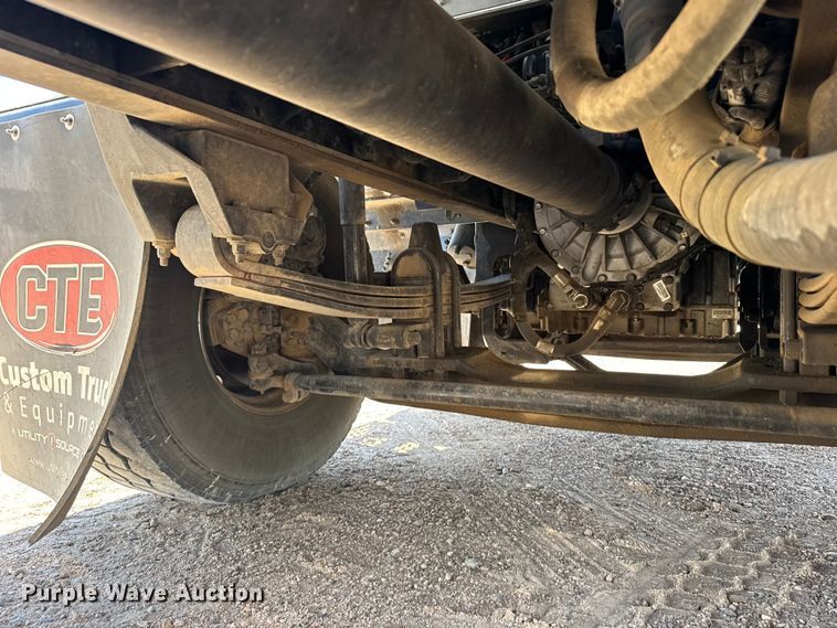 image for item GP9694 2016 Kenworth T800 crane truck