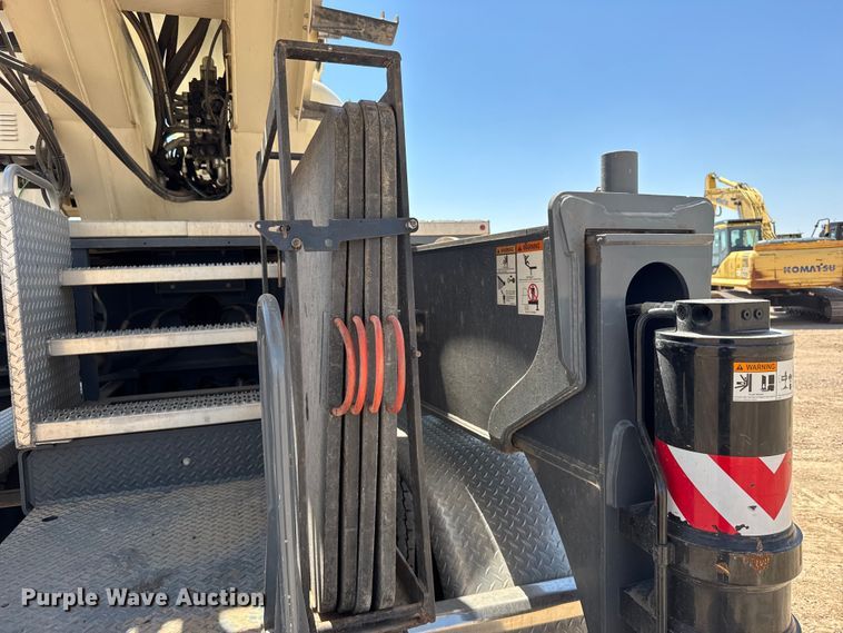 image for item GP9694 2016 Kenworth T800 crane truck