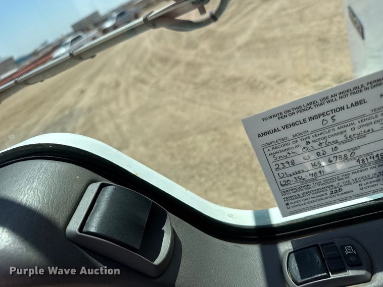 image for item GP9694 2016 Kenworth T800 crane truck