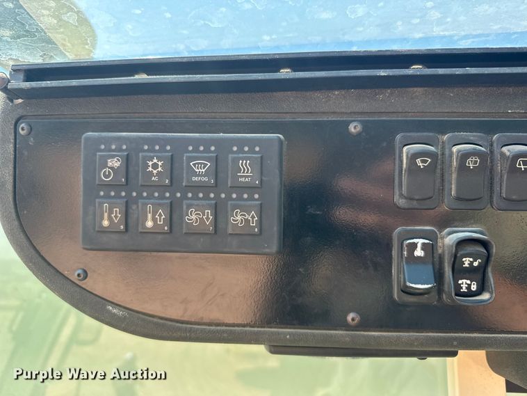 image for item GP9694 2016 Kenworth T800 crane truck