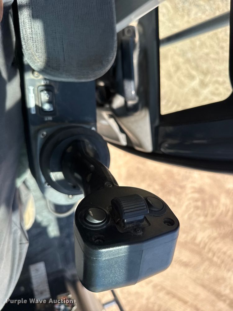 image for item GP9694 2016 Kenworth T800 crane truck