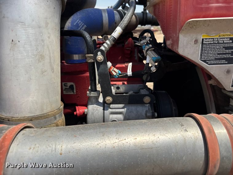 image for item GP9694 2016 Kenworth T800 crane truck