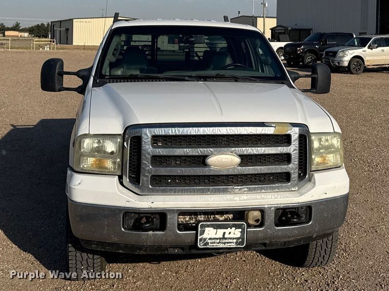 image for item GP9696 2006 Ford F250 Super Duty Crew Cab pickup truck
