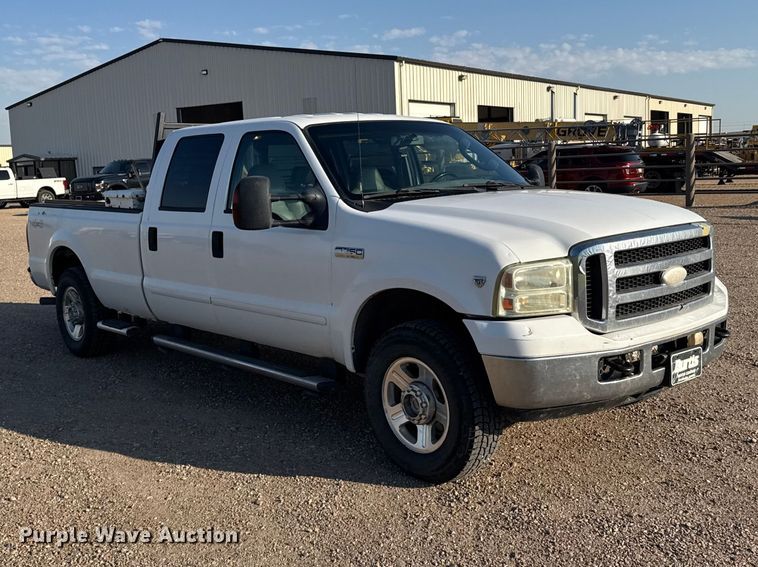 image for item GP9696 2006 Ford F250 Super Duty Crew Cab pickup truck