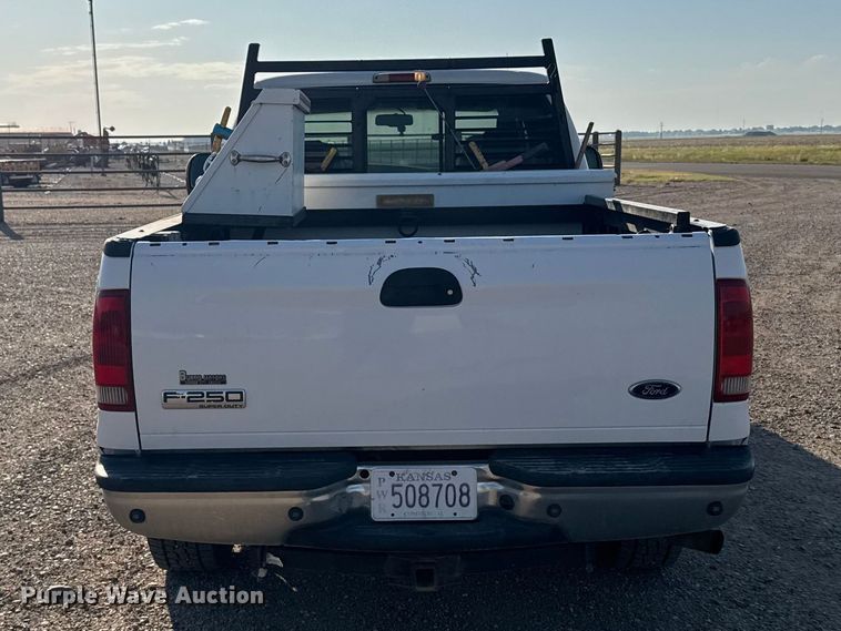 image for item GP9696 2006 Ford F250 Super Duty Crew Cab pickup truck