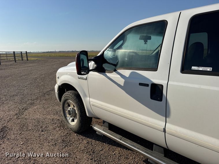 image for item GP9696 2006 Ford F250 Super Duty Crew Cab pickup truck