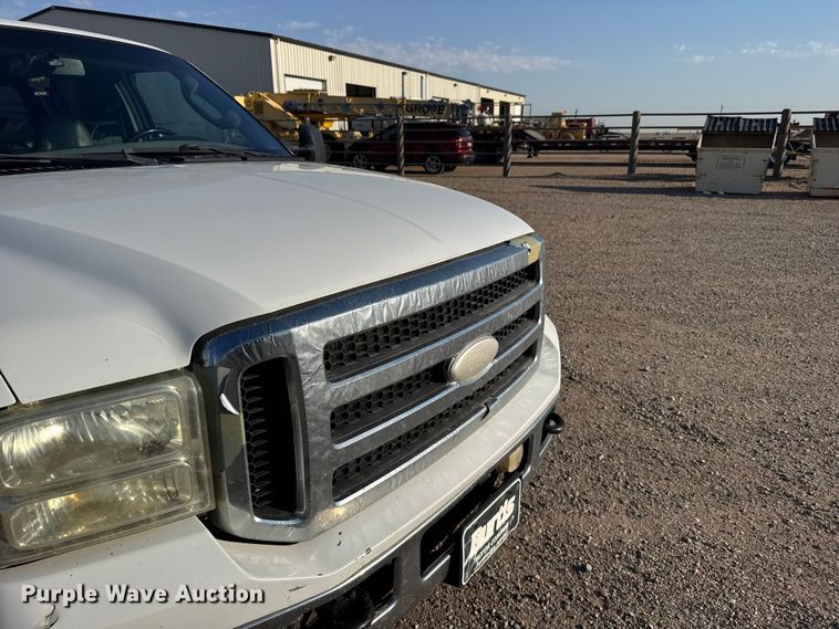 image for item GP9696 2006 Ford F250 Super Duty Crew Cab pickup truck