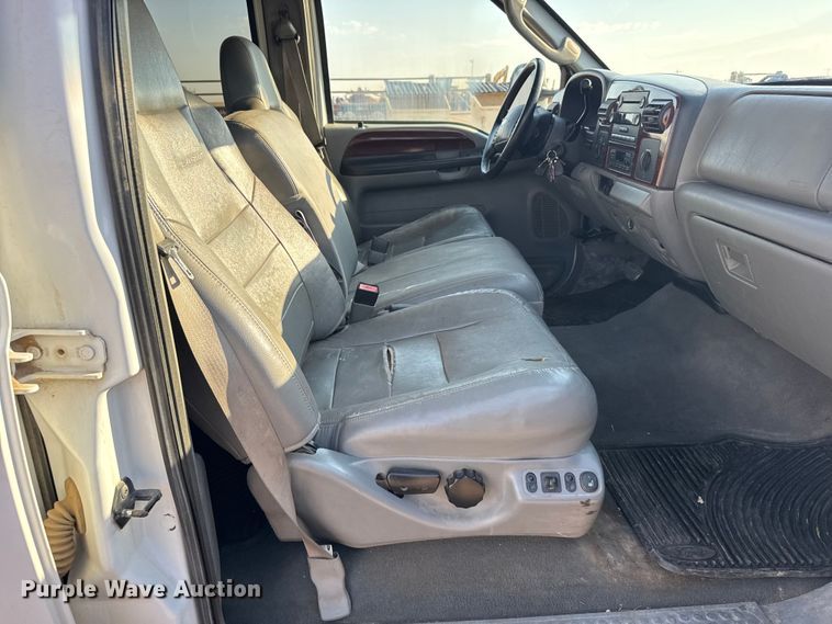 image for item GP9696 2006 Ford F250 Super Duty Crew Cab pickup truck